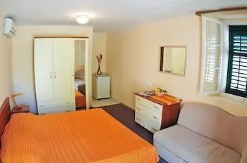 Toni Natura Hotel 2*